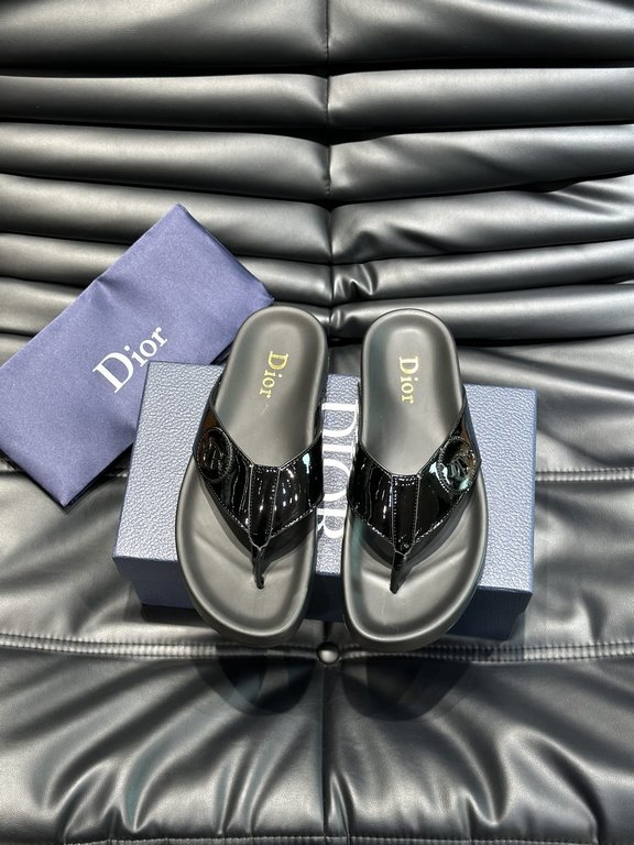 Dio~ High-end men's summer slippers, upper material head layer cowhide, original hardware decoration, private mold outsole, perfect details, showing the big style, casual loose comfortable type, high quality boutique, su