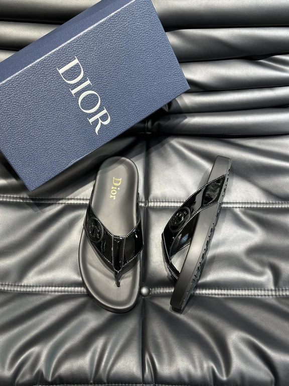 Dio~ High-end men's summer slippers, upper material head layer cowhide, original hardware decoration, private mold outsole, perfect details, showing the big style, casual loose comfortable type, high quality boutique, su