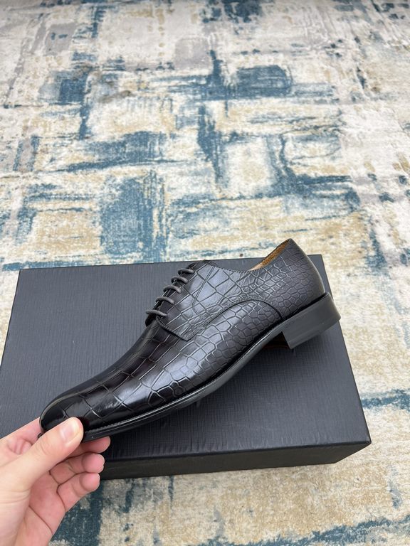 Dior ~ Size38-45D's new men's high-end men's business shoes, made of imported calfskin leather, hand-rubbed color change process, with cowhide liningpadded feet, imported Italian leather outsole, showing luxury!