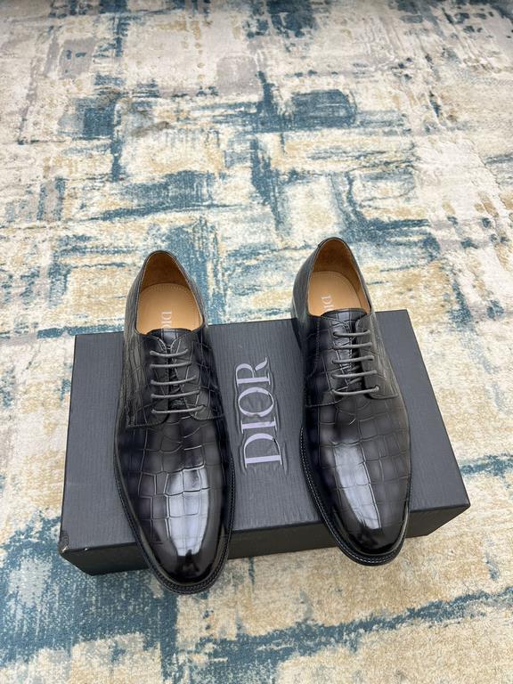 Dior ~ Size38-45D's new men's high-end men's business shoes, made of imported calfskin leather, hand-rubbed color change process, with cowhide liningpadded feet, imported Italian leather outsole, showing luxury!