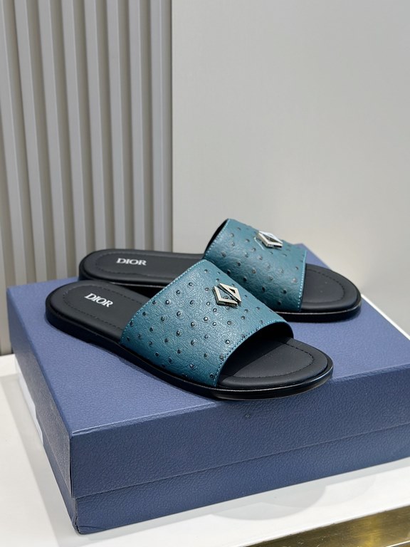 Dior Alias Men's Cowhide SlippersNew for summer, these Alias sandals make a statement of casual elegance. Crafted from grained cowhide leather, Oblique printed fabric and lined with cowhide leather! Cross-strap design wi