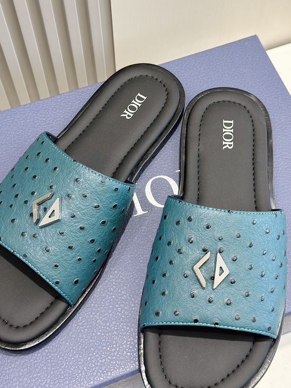 Dior Alias Men's Cowhide SlippersNew for summer, these Alias sandals make a statement of casual elegance. Crafted from grained cowhide leather, Oblique printed fabric and lined with cowhide leather! Cross-strap design wi