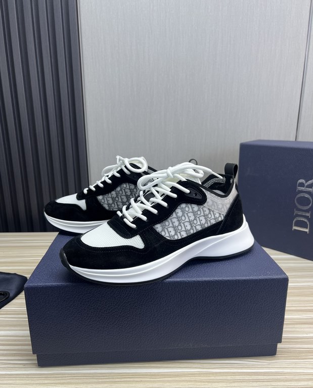 Factory   DIOR.Dior Couple's Hot Sale The new trend is destined to be a mainstream super single  .  upper using exclusive customized original cowhide material   cow game meat splicing brand special LOGO fabrics  outsole 