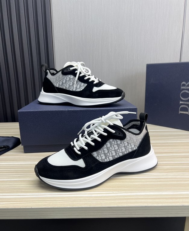 Factory   DIOR.Dior Couple's Hot Sale The new trend is destined to be a mainstream super single  .  upper using exclusive customized original cowhide material   cow game meat splicing brand special LOGO fabrics  outsole 