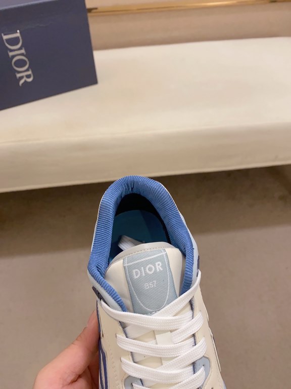 Factory Price [Celebrate] [Celebrate] [Celebrate] The latest online DIOR brand ambassador Wang Junkai wonderful interpretation of Dior's new B30 sneakers, with modern lines and technological fabrics to create a dynamic c