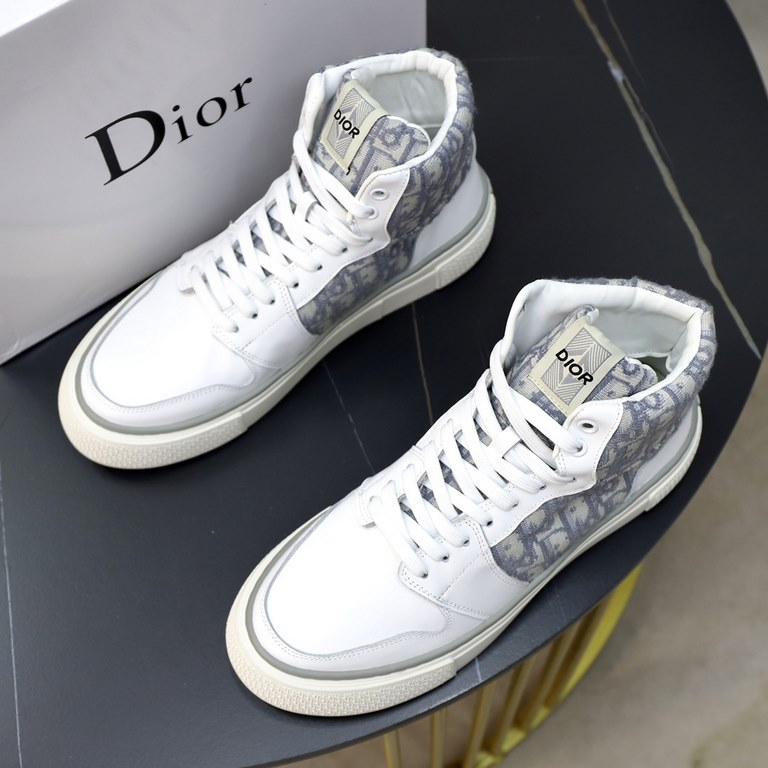 Factory  ♂  ♂  ♂Brand Dior DIORStandard code men's code 3844 (45 can be customized)Grade official website with the same high-quality men's shoesMaterial original leather material with sheepskin lining original non-slip w