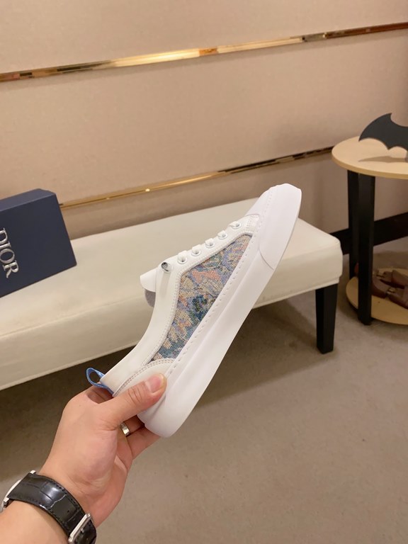 Factory price [Dior] new casual sports style men's shoes, new spring and summer models design, perfect workmanship, lace-up lazy models to create the quality of the suitcase, Upper imported first layer cowhide, senior sh