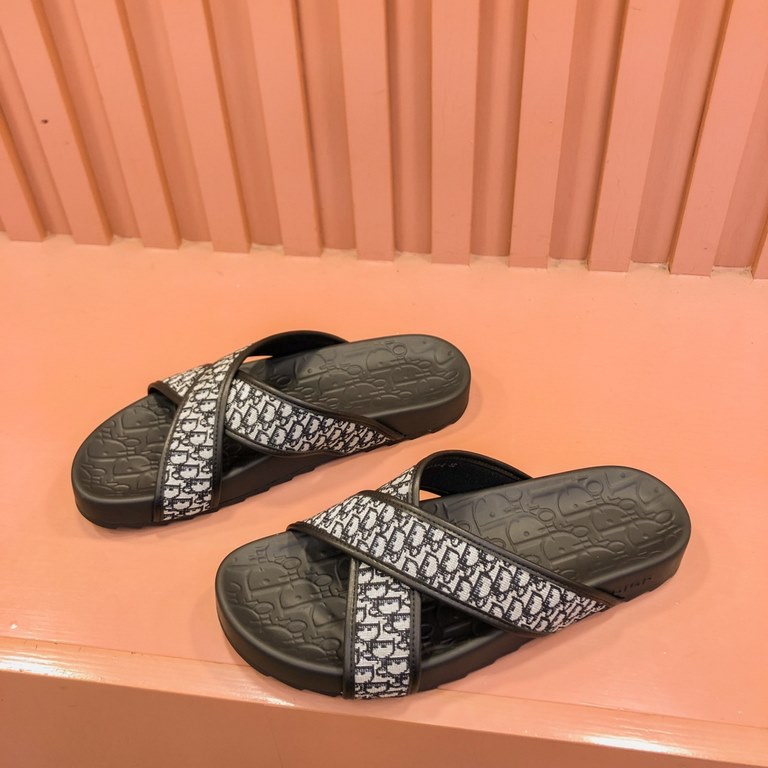 Dior Dior  2024 men's summer slippers, high-end boutique, upper calfskin embossed, loose and comfortable, recommended to get, lined with head layer calfskin, double-layer combination outsole!Size38-45.