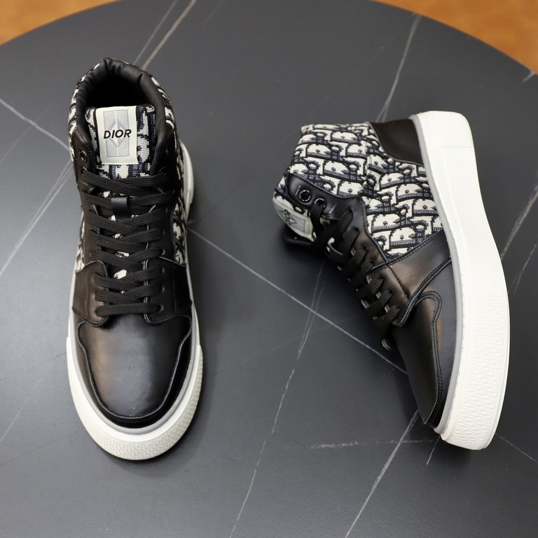 Factory  ♂  ♂  ♂Brand Dior DIORStandard code men's code 3844 (45 can be customized)Grade official website with the same high-quality men's shoesMaterial original leather material with sheepskin lining original non-slip w