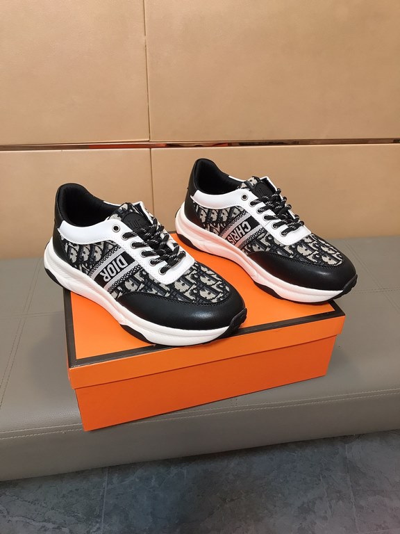 Factory price    [Dior Dior] new casual shoes, must explode models , using the trend of fashion shoes   the latest - explosive models   uppers are made of imported cowhide leather   printed fabric splicing design , breat