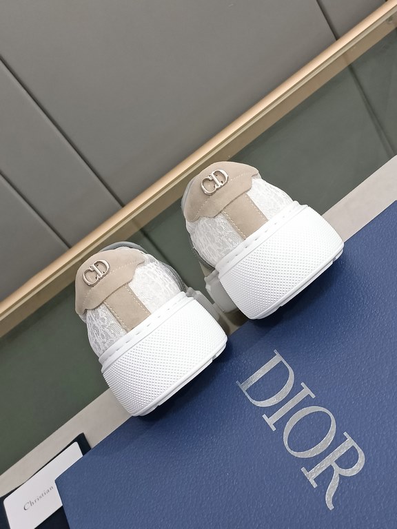 P Upgraded Dio~r   Fashion silhouette highlights the heavy texture. Crafted from cowhide  Dior-specific materials! With a Dior logo padded tongue and a foam sole, the ultra-lightweight, wear-resistant casual look adds a 