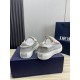 Dior Dior.B33 seriesCouple's casual board shoes qingkv    Original purchaseCrafted from Dior cowhide leather, the side panels are adorned with a canvas panel in the same shade of the CD Diamond pattern.The CD Icon lace e