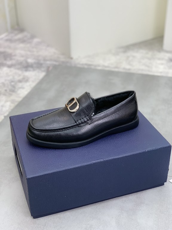 Top Italian generation purchase! Men's business casual shoes, the upper of the original imported calfskin, the ultimate texture, gentleman style, lined with warm real wool lining, top Italian original rubber outsole, fir