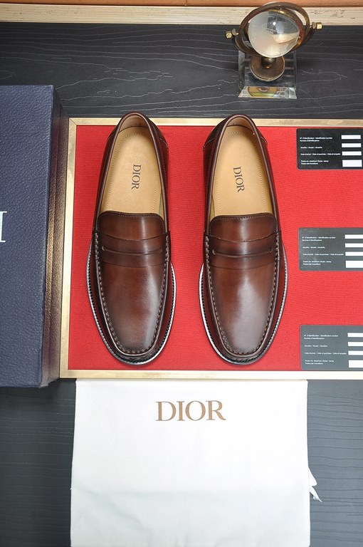 Factory   [Dior] (cowhide lining) Dior original 11 high quality factory, imported original material, imported version of the original cowhide, water-dyed cowhide lining, the original TPU outsole, yardage 38-44