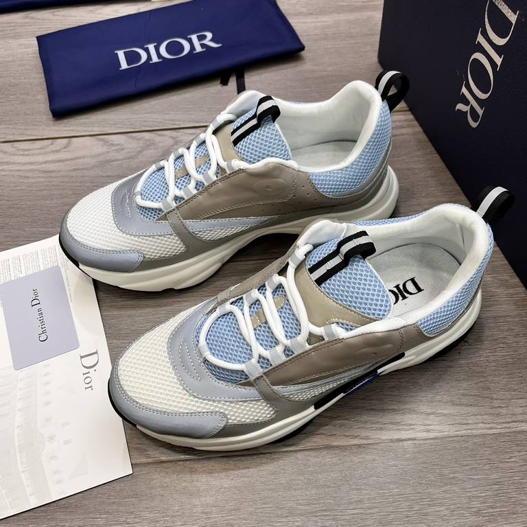 Factory   Dior's latest casual sneakers     Couples fashion explosive models,   version of the simple atmosphere,   fabric using imported cowhide with the original mesh,   comfortable and breathable mesh lining, the orig