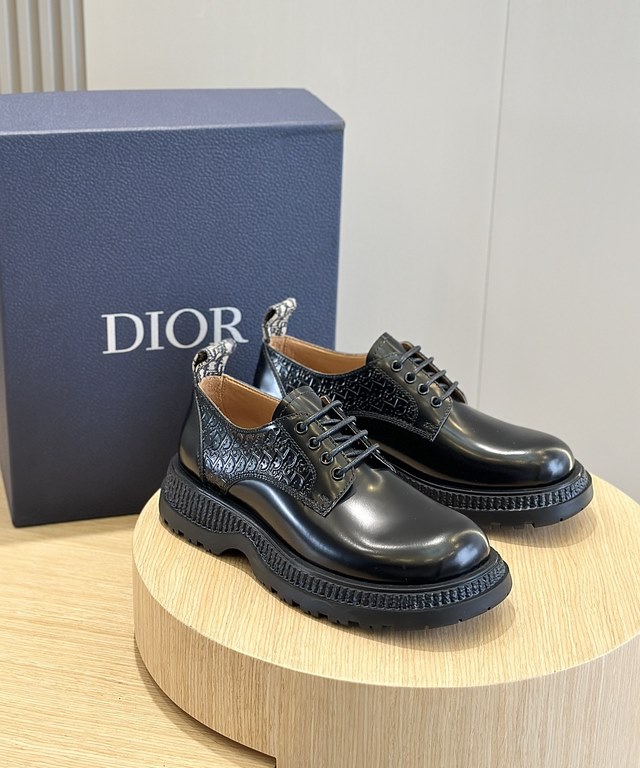 Dior BUffalo Men's Derby ShoesThe Dior BUffalo men's derby shoe is a new addition to the Spring 2014 men's collection, combining out-of-the-box features with a couture aesthetic.The BUffalo men's derby shoe is a new addi