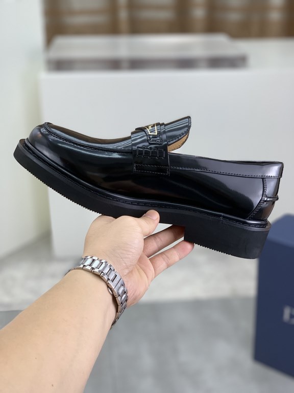 Factory price   top version      water-dyed cowhide original single quality Dior - . Dior original single on behalf of the purchase of high-end business shoes, fabric the use of Italian imports of open-edge beads of cowh