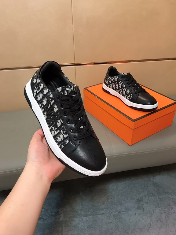 Factory price     [Dior Dior] new casual shoes, must explode models , using the trend of fashion shoes   the latest - explosive models   upper using imported cowhide leather   special printing fabric stitching design , s