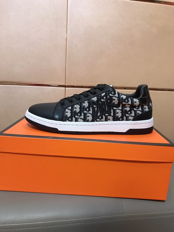 Factory price     [Dior Dior] new casual shoes, must explode models , using the trend of fashion shoes   the latest - explosive models   upper using imported cowhide leather   special printing fabric stitching design , s