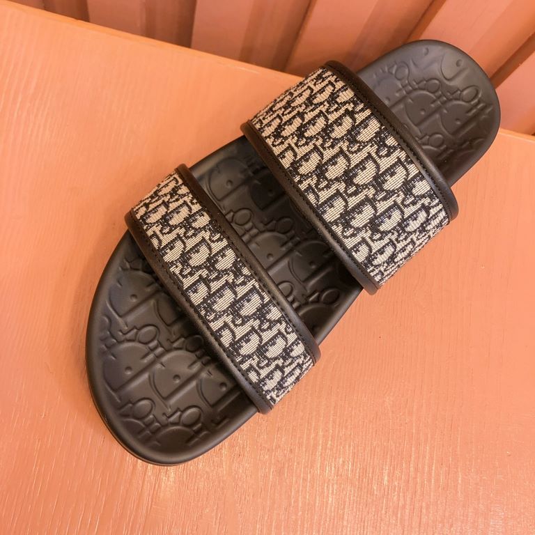 Dior Dior  2024 men's summer slippers, high-end boutique, upper calfskin embossed, loose and comfortable, recommended to get, lined with head layer calfskin, double-layer combination outsole!Size38-45.