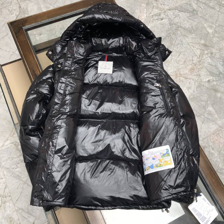 545Moncler Moncler Men's Down Coat big goods open    Asia Moncler counter available Hand sleeve with windproof elastic design Personalized double zipper Inside the double-layer lining to ensure that the clothes of warmth