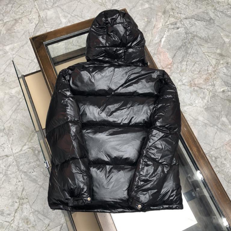 545Moncler Moncler Men's Down Coat big goods open    Asia Moncler counter available Hand sleeve with windproof elastic design Personalized double zipper Inside the double-layer lining to ensure that the clothes of warmth