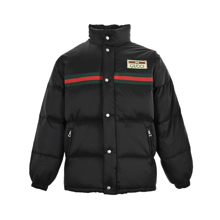 555GucciGucci 22Fw Down Jacket with Red and Green WebbingNote The white version has removable cuffs that can be worn as a vest.19,200 for ZP, made of 100% high count, low-twist cotton fiber yarns woven through a plain we