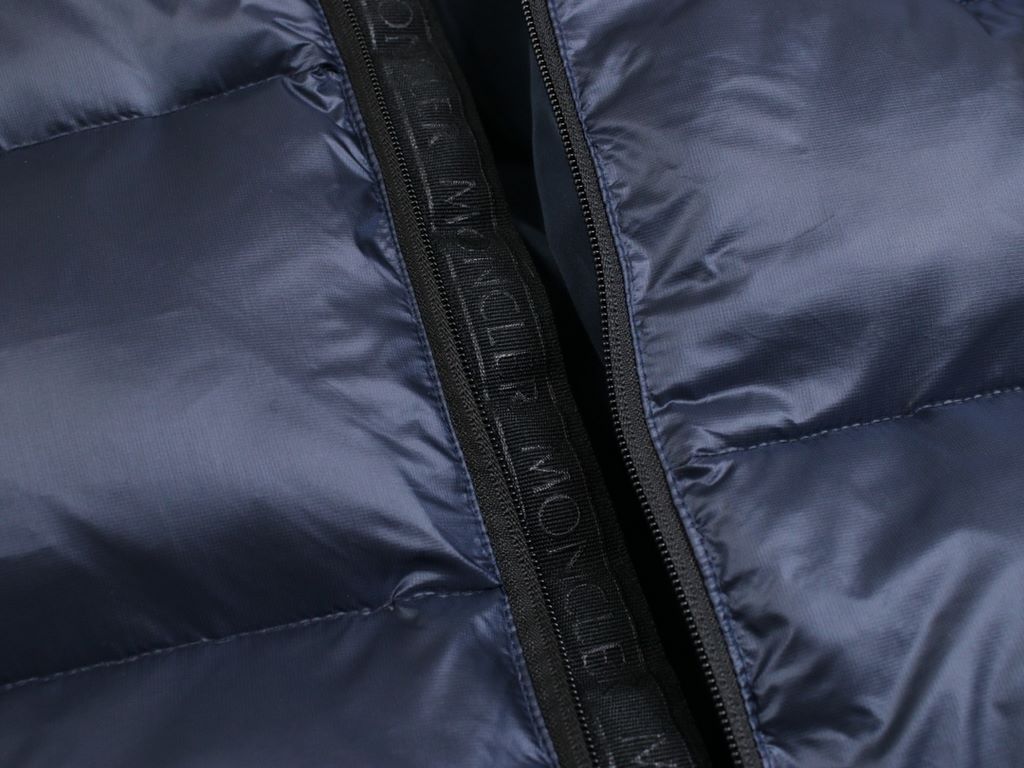 Detailed Drawing-M06Moncler Moncler small label LOGO label patchwork color hidden hooded down jacket men and women with the same models