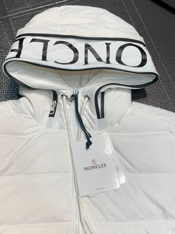 Support after the year P830. down jacket - Moncler Moncler Exclusive exclusive new stand-up collar hooded down jacket Original 11 custom hardware accessories imported original customized Welcome to the counter to compare