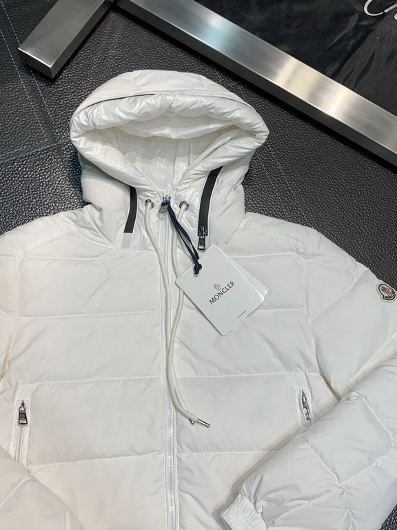 Support after the year P830. down jacket - Moncler Moncler Exclusive exclusive new stand-up collar hooded down jacket Original 11 custom hardware accessories imported original customized Welcome to the counter to compare