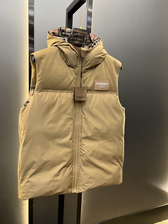 790burberry burberry ss long sleeve winter down vest men and women with the same modelBrand introduction burberry is there raincoat manufacture thomas burberry in 1856 founded the eponymous brand, and with the founder's 