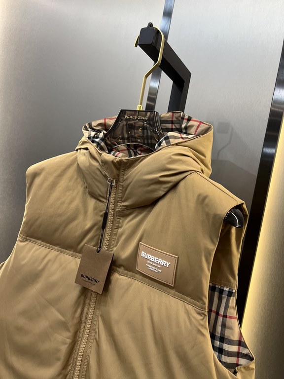 790burberry burberry ss long sleeve winter down vest men and women with the same modelBrand introduction burberry is there raincoat manufacture thomas burberry in 1856 founded the eponymous brand, and with the founder's 