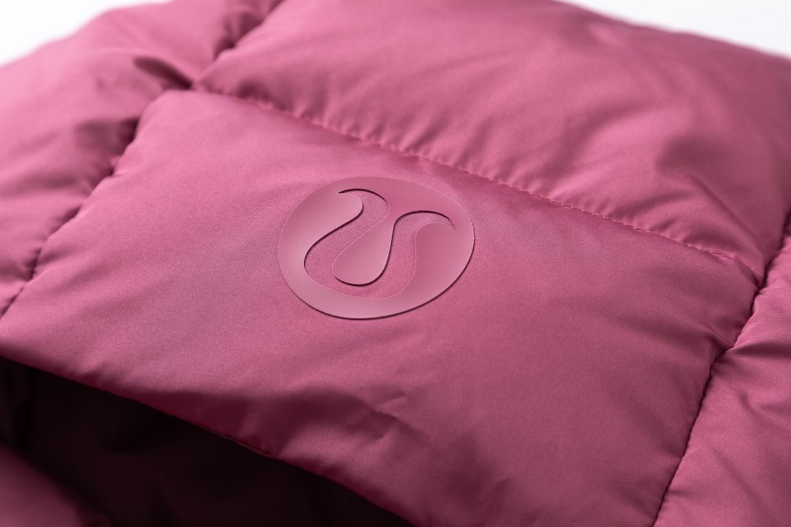 P475  Exclusive debut, pop-up mainstay!#lululemonLululemon Wunder Puff Women's Cool Spicy Short Warm Down Jacket (Hood Removable)Color(s) Black, Velvet Pink, Camel, Rose Pink.Size 4S, 6M, 8L.