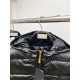 515  Versace, the latest men's light down jacket, soft and comfortable fabric. The top shape is awesome ． Zipper. Accessories are customer supply, imported fabrics, lightweight and comfortable, warm and stylish, simple a