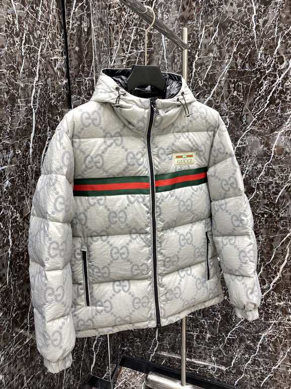 850guci g family Repurchase level cattle goods! Autumn and winter counter synchronization series Must receive down vest (pure 90 white duck down) down family Simple and generous Chest double zipper design Aristocratic pe