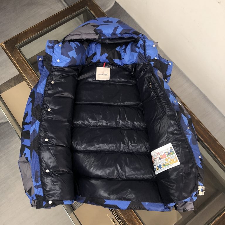 605MONCLER Mengjia 2023 latest models Mosa camouflage down jacket   counter synchronization on the new ~ hat removable, full of down support NFC chip induction Fall and winter main line series, sharp tailoring to create 