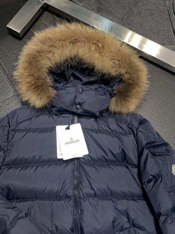 Support after the year P1010. down jacket - Moncler Moncler Exclusive exclusive new stand-up collar hooded down jacket Original 11 customized hardware accessories imported original customized Welcome to the counter compa