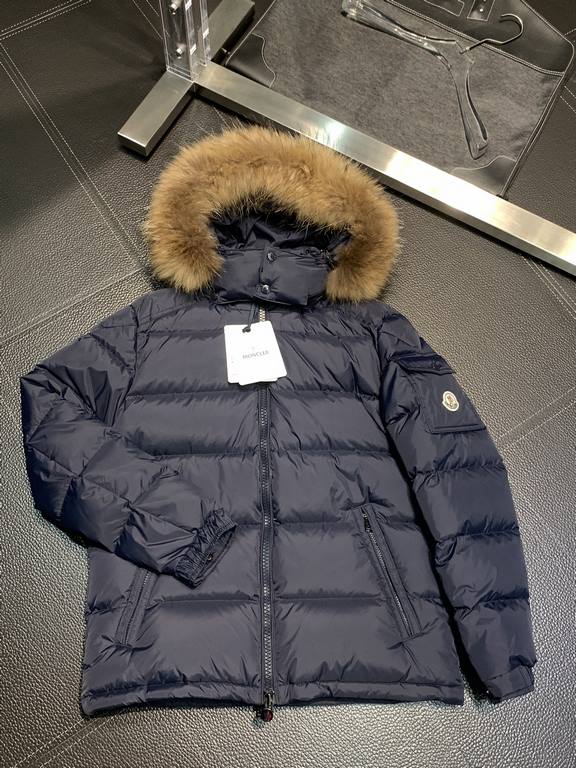 Support after the year P1010. down jacket - Moncler Moncler Exclusive exclusive new stand-up collar hooded down jacket Original 11 customized hardware accessories imported original customized Welcome to the counter compa