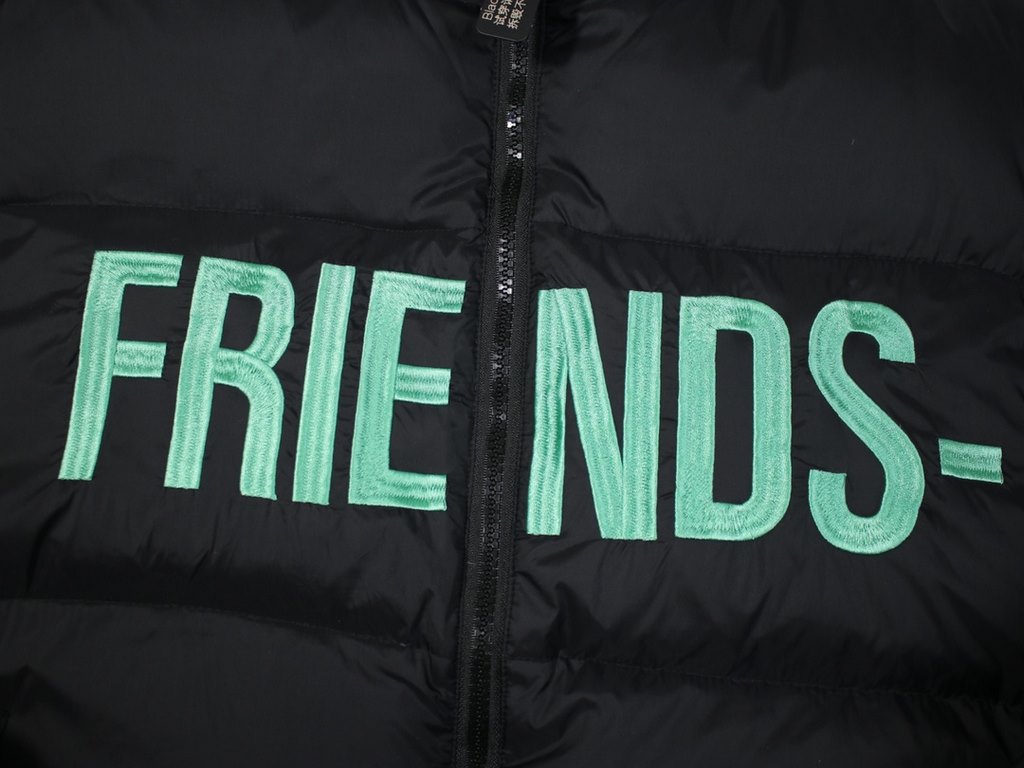 430 Vlone Friends Black and Green Embroidered Letter Down JacketBlack is the color that won't go wrong in winter, black down jacket with green embroidery embellishment, winter out cool and warm, long wearing not tired, t