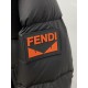 635 Fendi, the latest men's light down jacket, the fabric is soft and comfortable. The top shape is awesome ． Zipper. Accessories are customer supply, imported fabrics, lightweight and comfortable, warm and stylish, simp