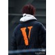 430 Vlone Classic Big V Logo Black and Orange Embroidered Down JacketImported 45D cotton memory matte fabric, feel comfortable and smooth, wear better, the new national standard 80 zero white duck down, 350 grams of down