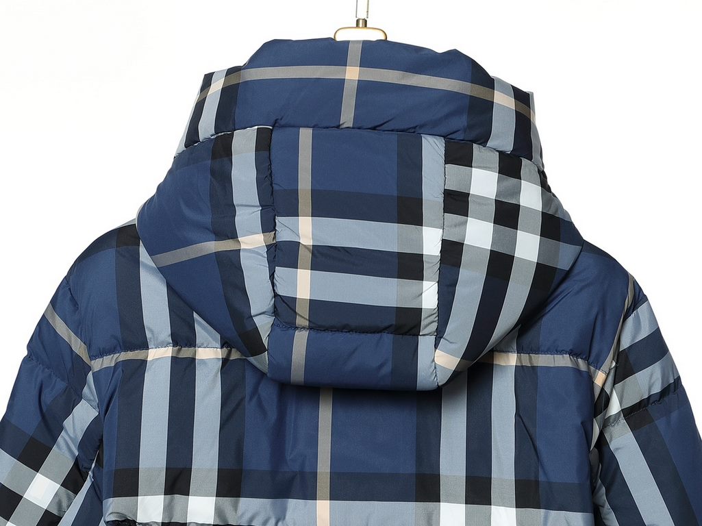 P615 Burberry Burberry SS23 Heat solid color blue plaid removable hooded classic down coatThe new national standard 80 down top versionsCraftsmanship Bosideng teacher personally manipulate large goods, the whole network 