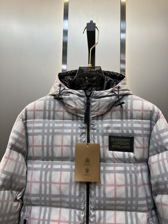 900burberry burberry ss long sleeve winter down jacket men and women alikeBrand introduction burberry is there raincoat manufacturing thomas burberry in 1856 founded the eponymous brand, and with the founder's iconic wor