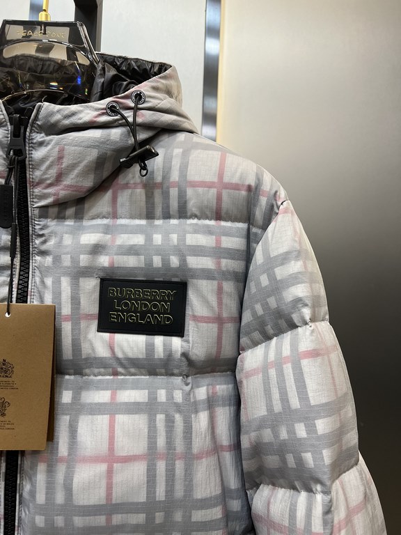 900burberry burberry ss long sleeve winter down jacket men and women alikeBrand introduction burberry is there raincoat manufacturing thomas burberry in 1856 founded the eponymous brand, and with the founder's iconic wor