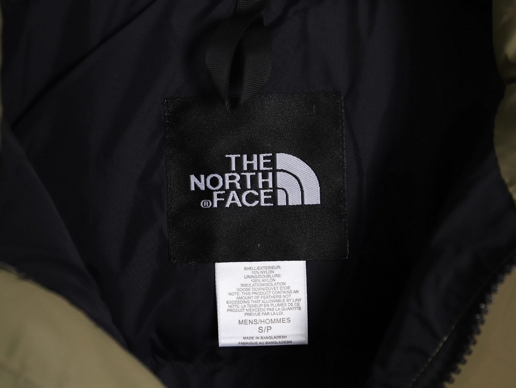 Detailed drawing on white background Top versionP525ModelC364Name THE NORTH FACE TNF  The North Face VINTAGE 1990S Down JacketFounded in 1966, The North Face is an important member of the publicly traded VF Group, headqu