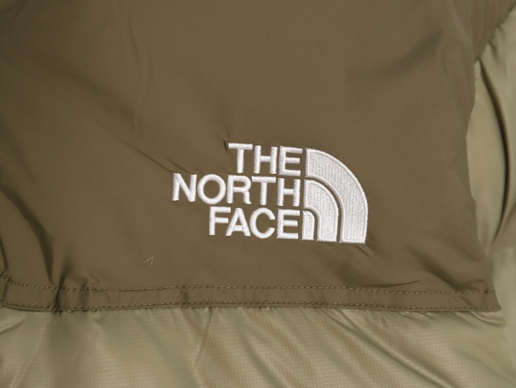 Detailed drawing on white background Top versionP525ModelC364Name THE NORTH FACE TNF  The North Face VINTAGE 1990S Down JacketFounded in 1966, The North Face is an important member of the publicly traded VF Group, headqu