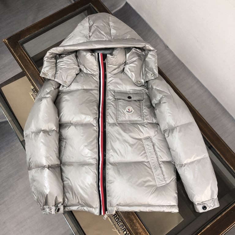 545Moncler Moncler Men's Down Coat big goods open    Asia Moncler counter available Hand sleeve with windproof elastic design Personalized double zipper Inside the double-layer lining to ensure that the clothes of warmth