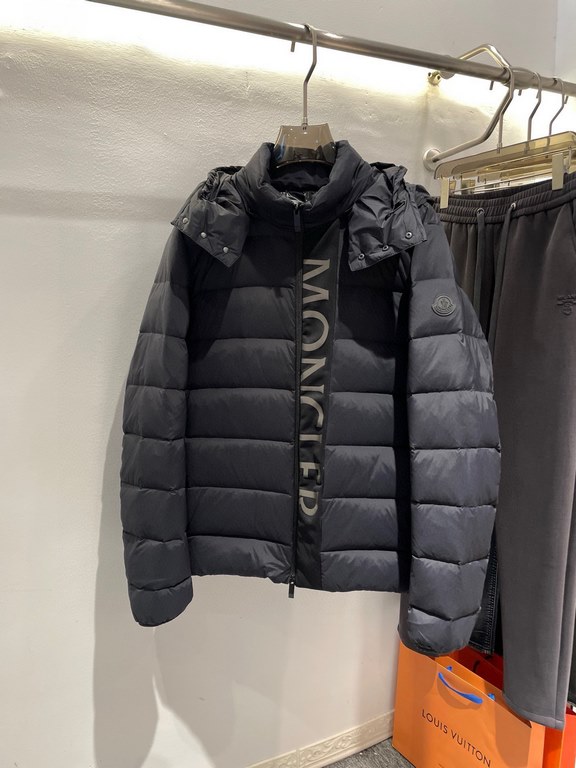 p690 Mcler Monkou family 23SS latest version of the Black Warrior series of technological material long-sleeved down jacket colorblocking jacket! Trading company channel orders, the official website counter synchronizati