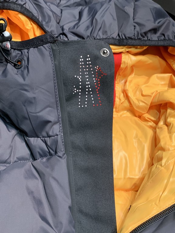 Support after the year P850. down jacket - Moncler Moncler Exclusive exclusive new stand-up collar hooded down jacket Original 11 custom hardware accessories imported original customized Welcome to the counter to compare