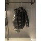 745 Bur Bur Burberry 23 fall and winter new printed logo hooded down jacket jacket, original custom weatherproof fabric. Inside 90% down filling, placket and pockets overglued brand logo process, loose fit is very inclus